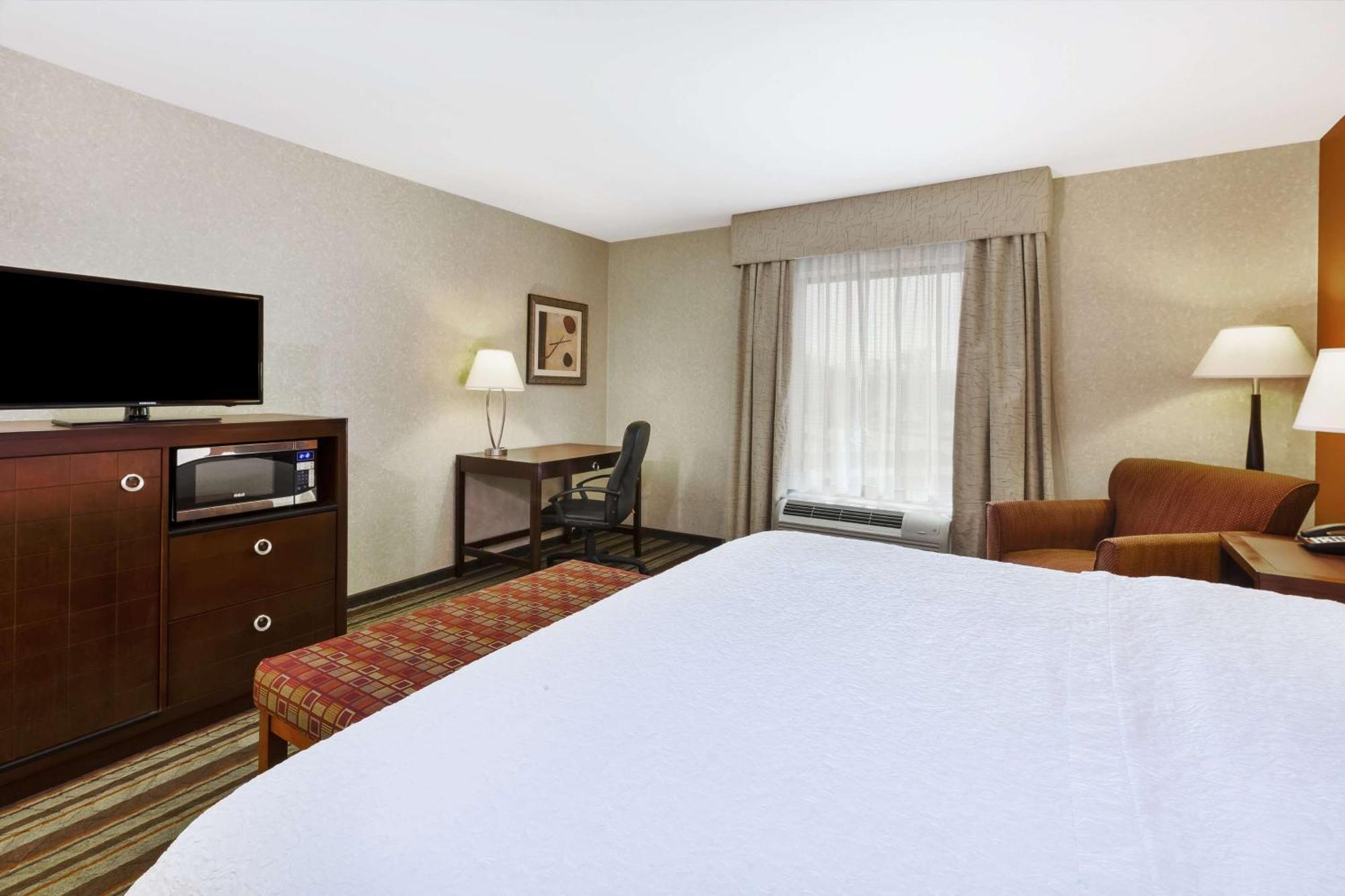 Hampton Inn Detroit/Саутгейт Экстерьер фото